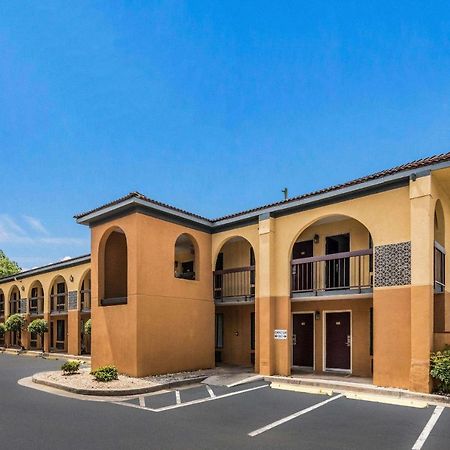 Econo Lodge Гейнсвил Екстериор снимка