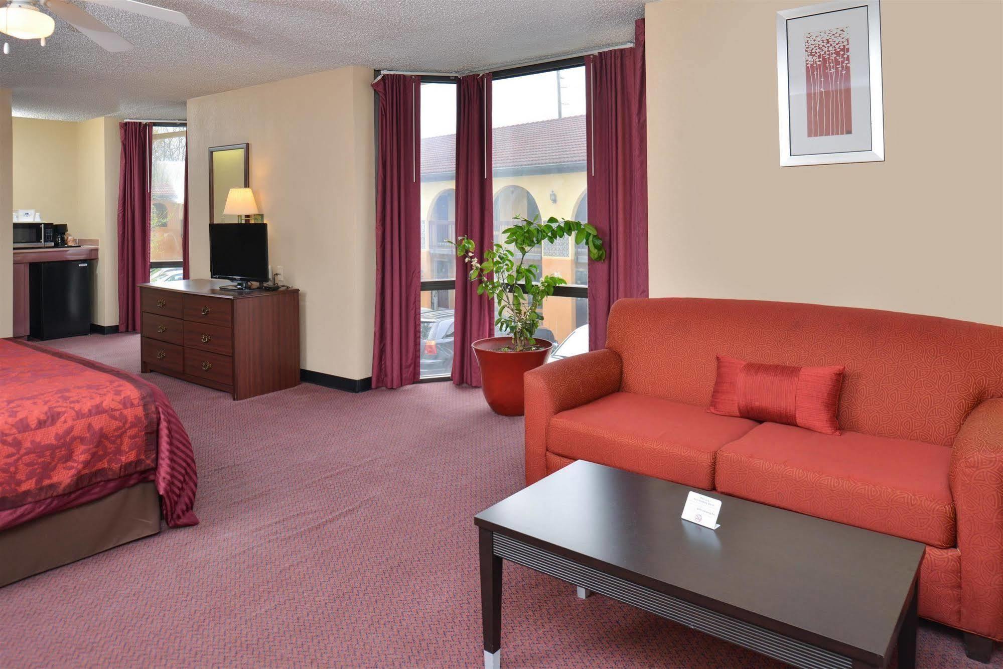 Econo Lodge Гейнсвил Екстериор снимка