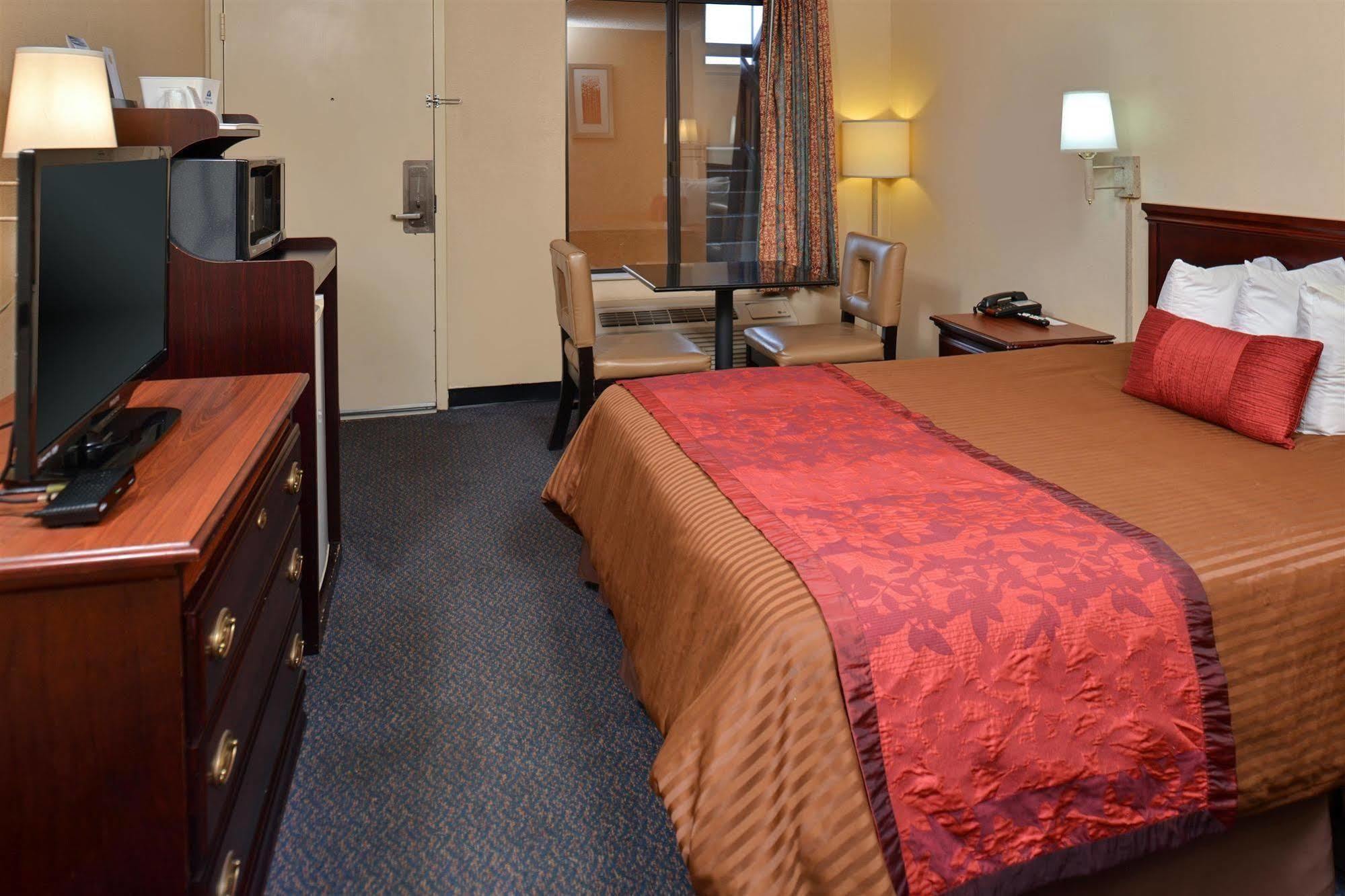 Econo Lodge Гейнсвил Екстериор снимка