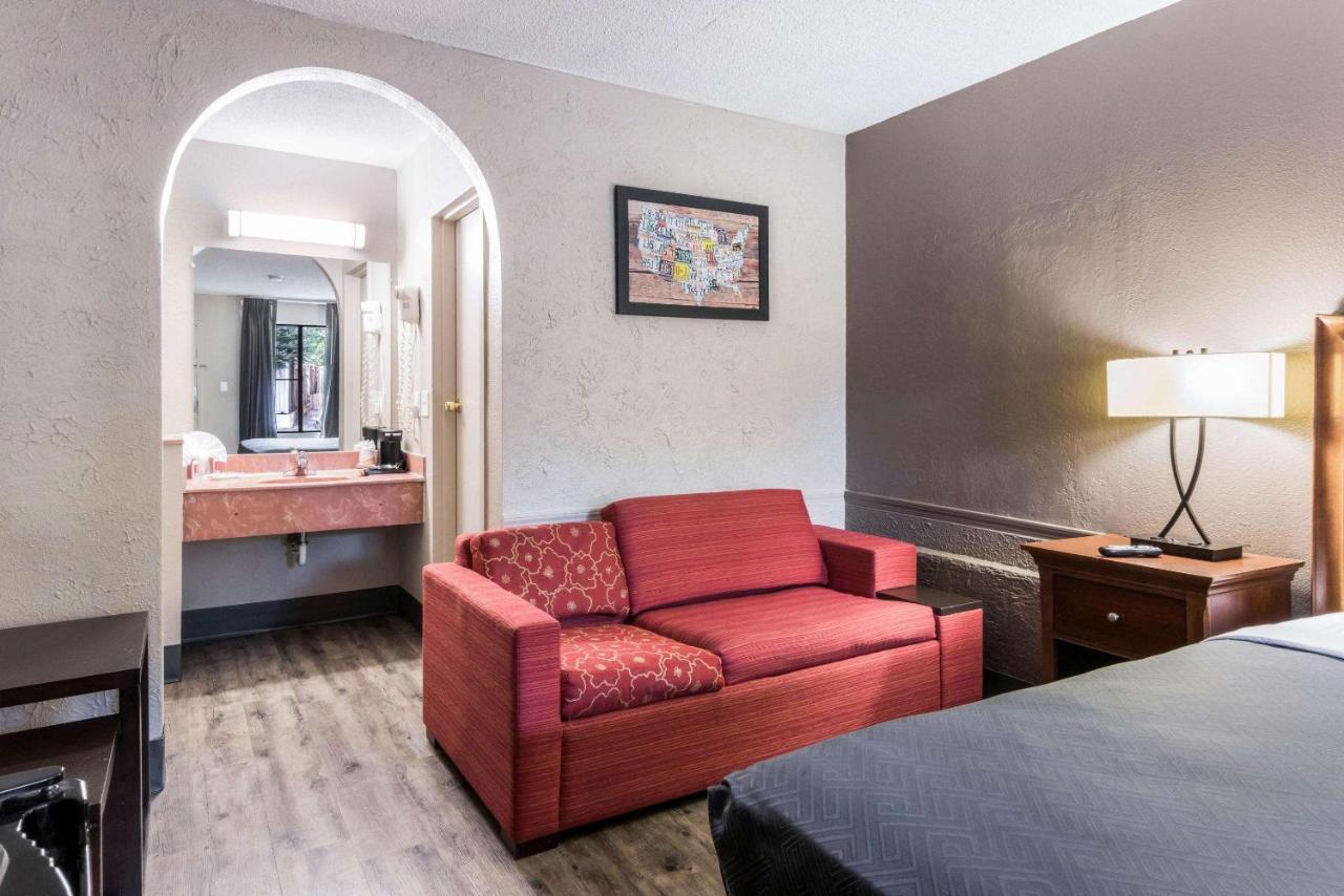 Econo Lodge Гейнсвил Екстериор снимка