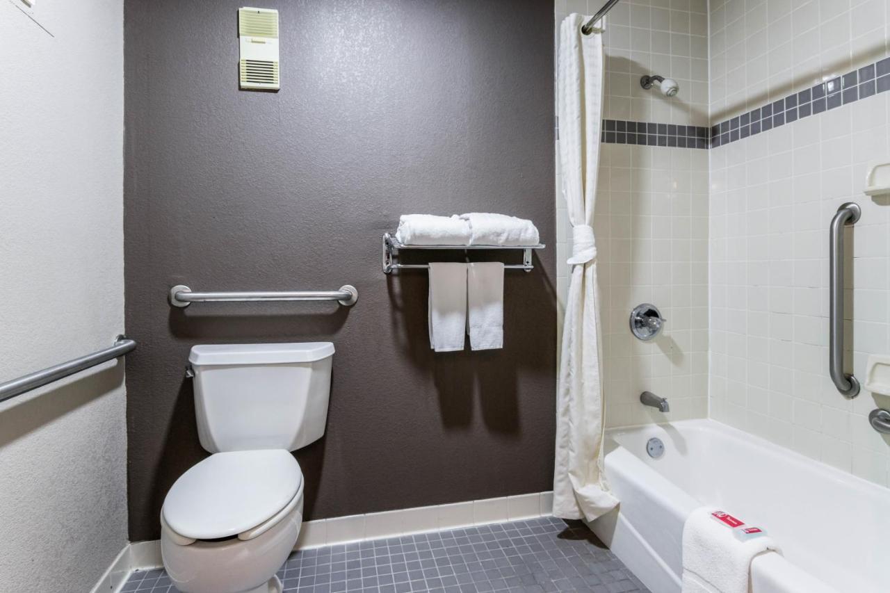 Econo Lodge Гейнсвил Екстериор снимка